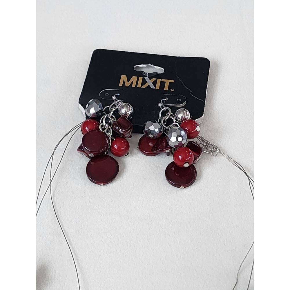 New MIXIT JCP Red Shell Faceted Gray Bead Silver Tone Layered Necklace FREE $HIP - Picture 7 of 9